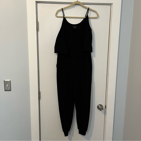 Theory Black Wrap Style Sleeveless Jogger Jumpsuit women’s size 4 cocktail Odila - Picture 2 of 10